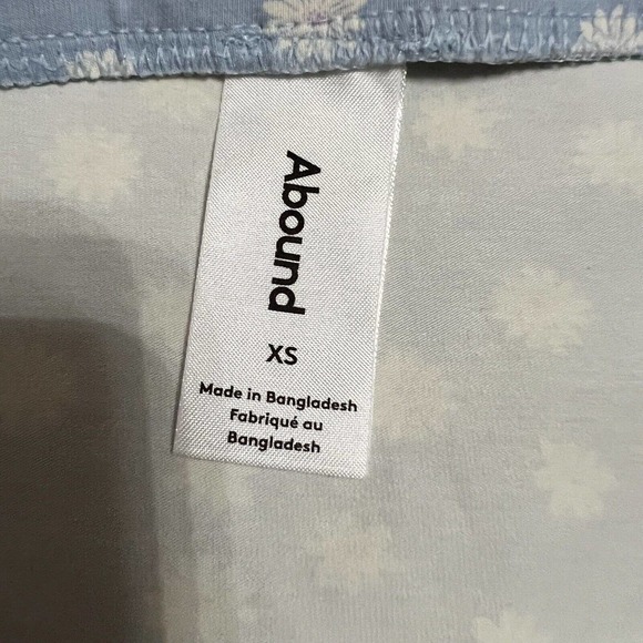 Abound NWT Blue Floral Print Slit Front Mini Straight Skirt Sz XS Organic Cotton - Picture 4 of 5